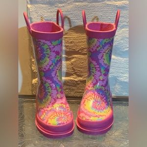 Lightly used children’s rain boots